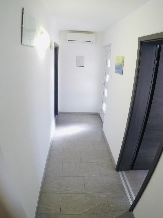 Apartments Lopac Jadranovo Bagian luar foto