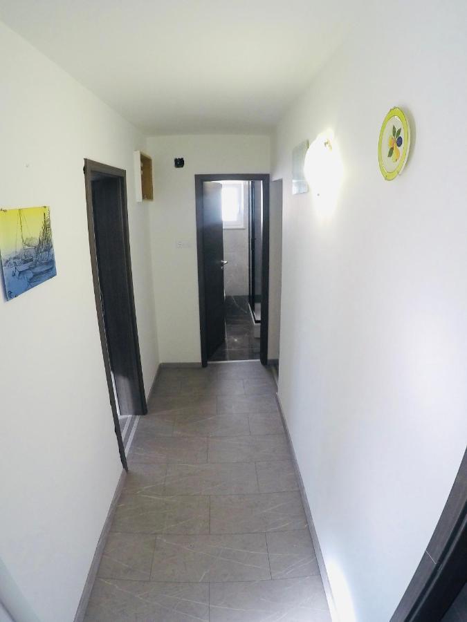 Apartments Lopac Jadranovo Bagian luar foto