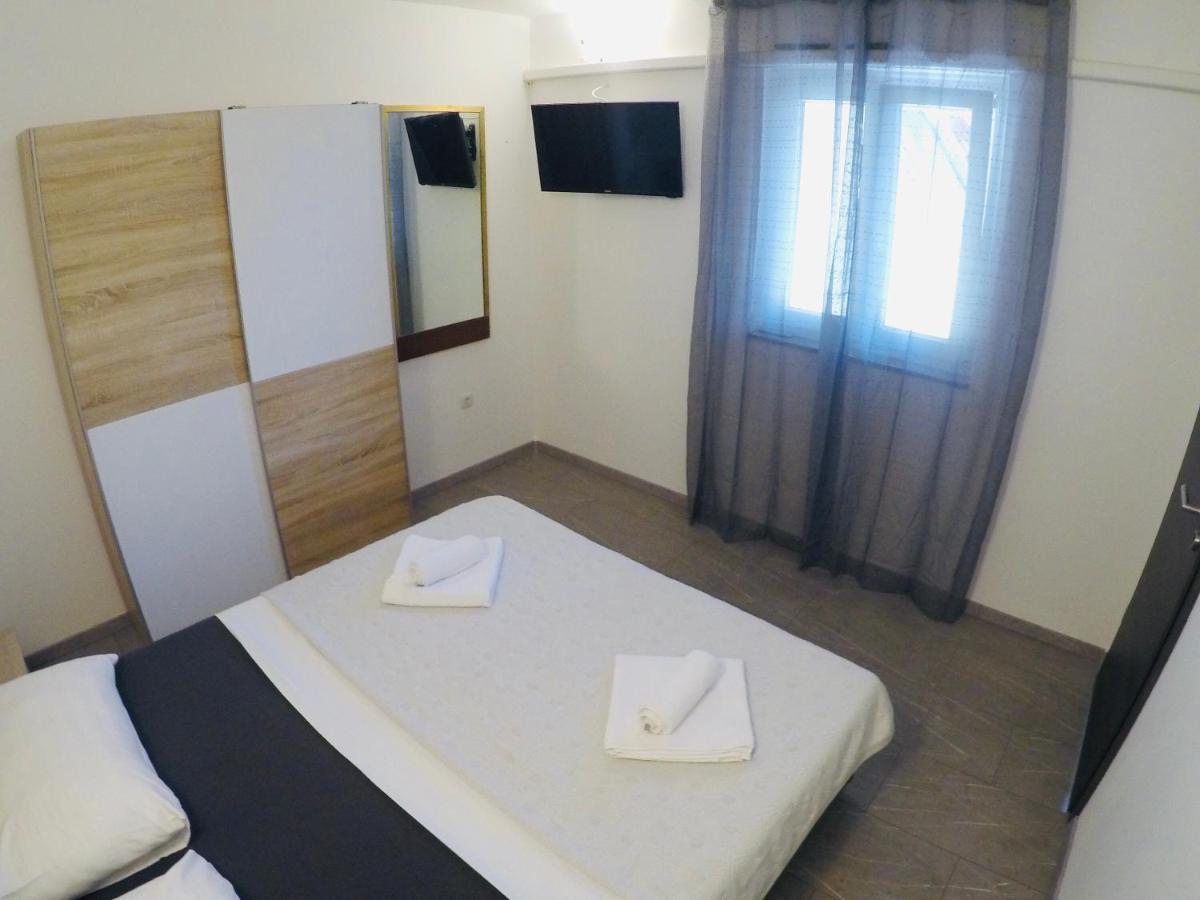 Apartments Lopac Jadranovo Bagian luar foto