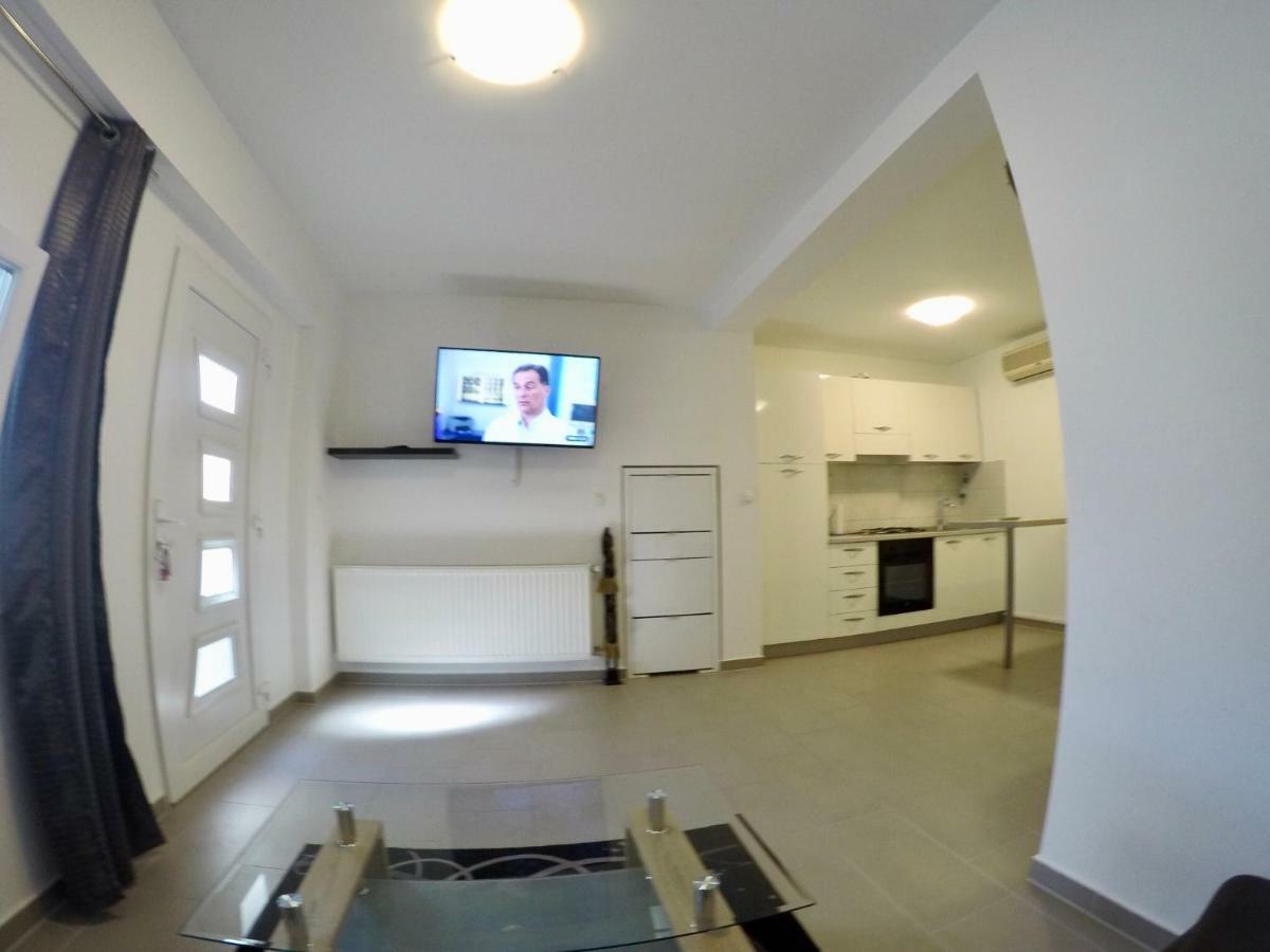 Apartments Lopac Jadranovo Bagian luar foto
